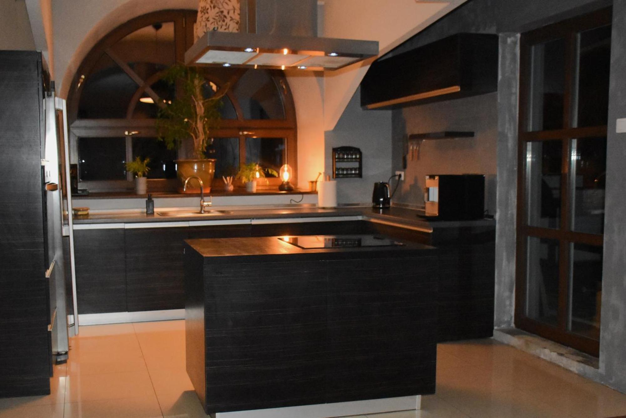 Apartment Manufaktura Bakery, Penthouse 200M, Prywatna Kamienica, Parking Strzezony *