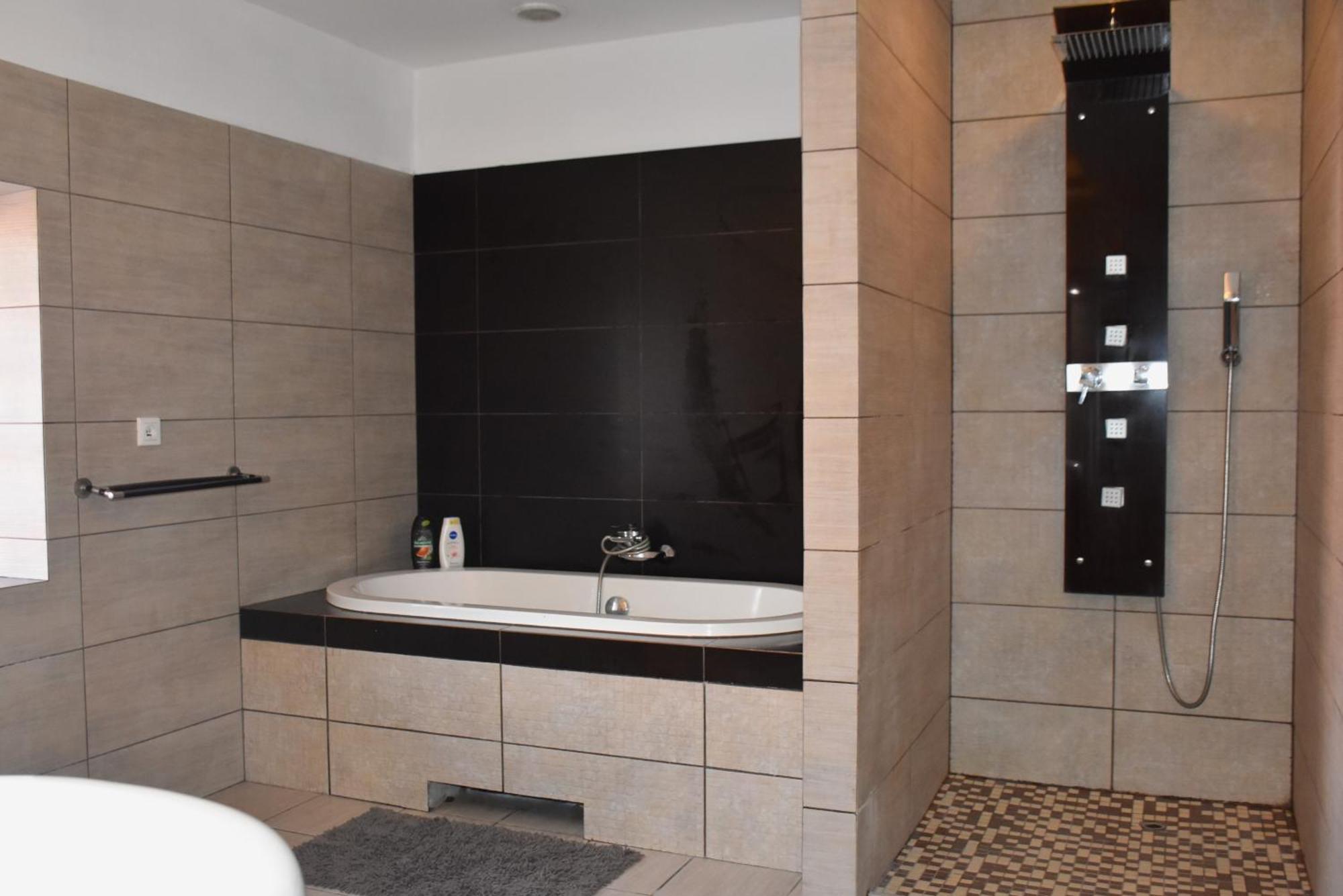 Manufaktura Bakery, Penthouse 200M, Prywatna Kamienica, Parking Strzezony