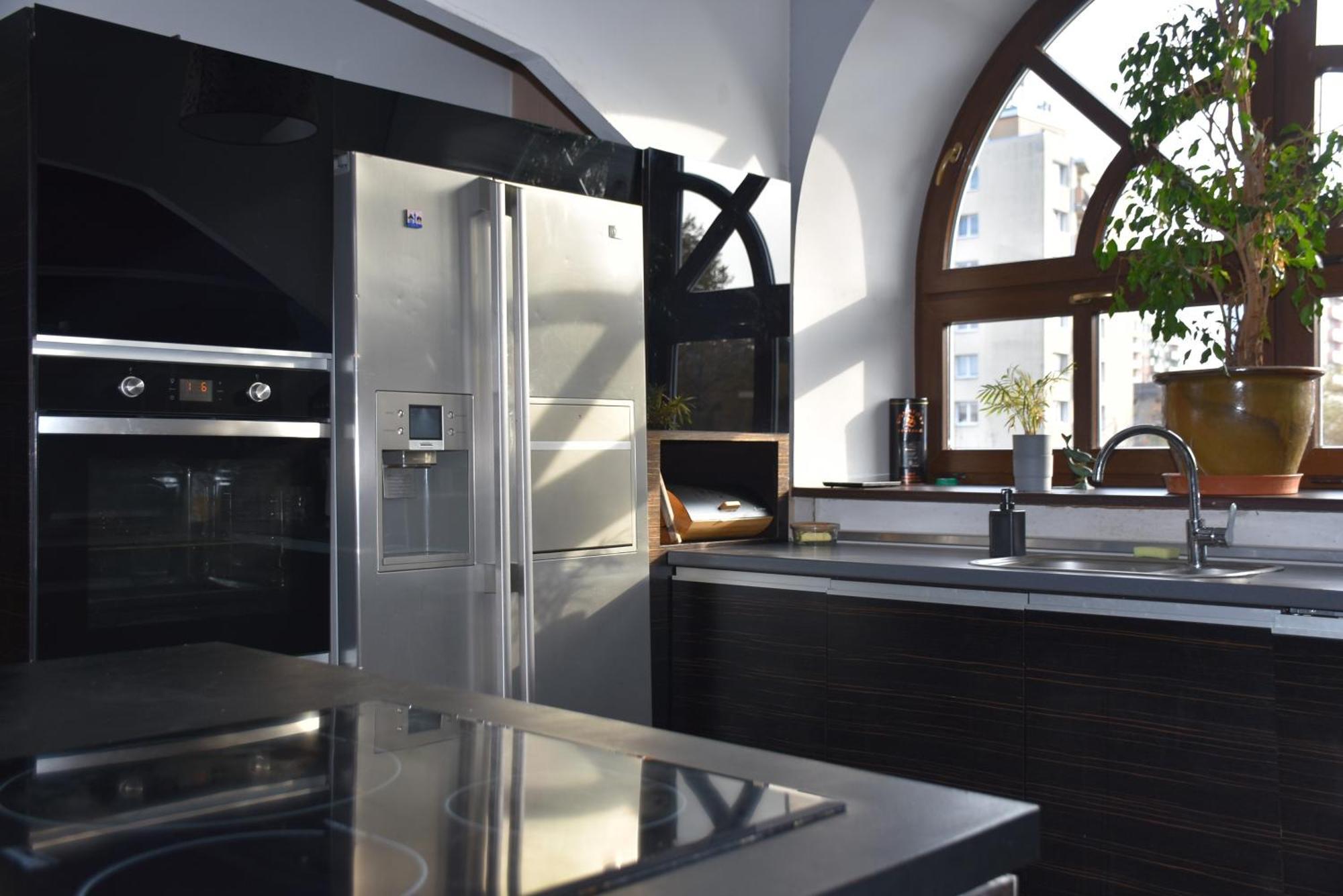 Manufaktura Bakery, Penthouse 200M, Prywatna Kamienica, Parking Strzezony Apartment